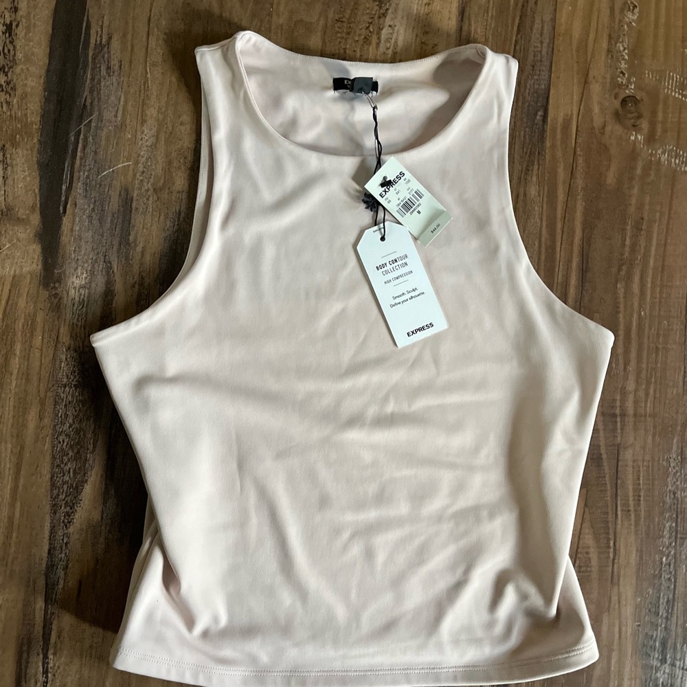 Express Contour Top